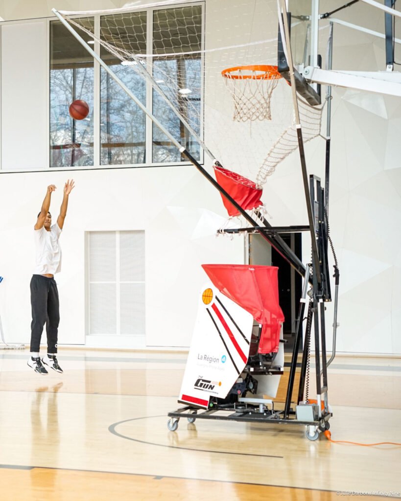 Photo Tony Parker Adéquat Academy