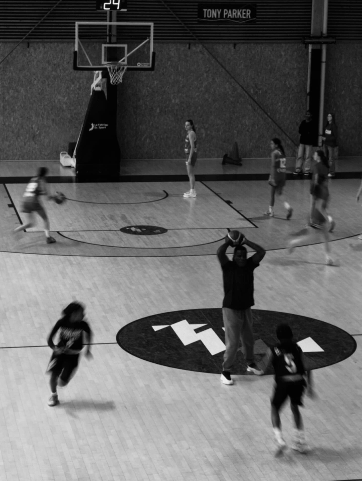 Photo Tony Parker Adéquat Academy